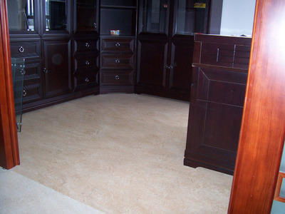 實(shí)木地板過(guò)時(shí)了 太貴 如今最流行鋪它,耐磨好打理,好處太多了