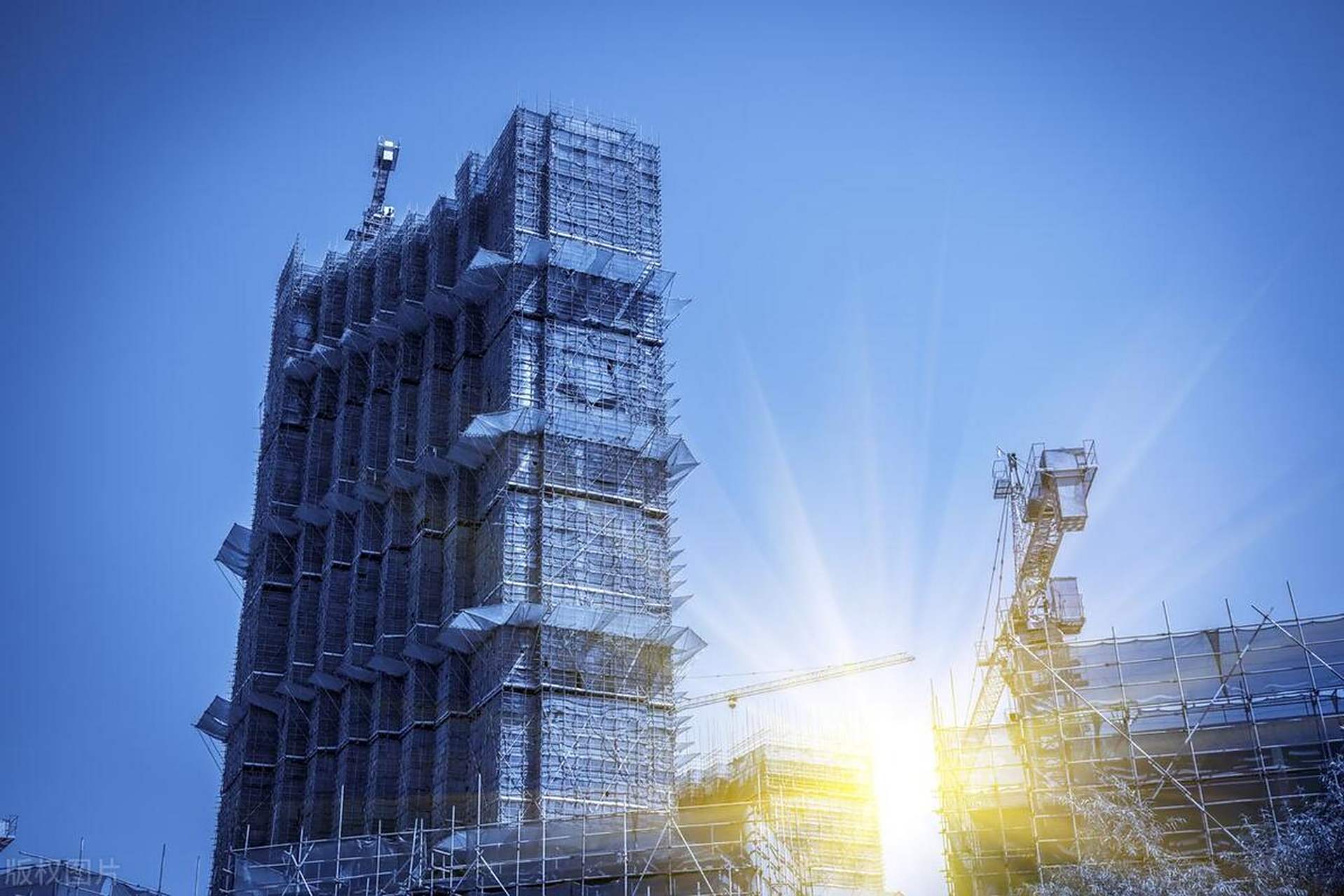 建筑工程與建筑物服務(wù)認證 構(gòu)建質(zhì)量與安全的基石